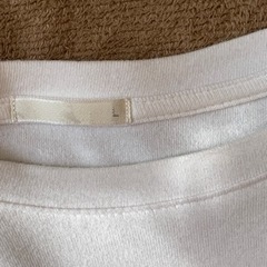UNIQLO サイズ L カラー　ホワイトの画像
