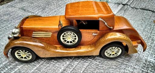 木製クラシックカー
