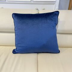 la136家具にて16000円購入！極美品 KARE カレ ブランド クッション 2個セット クラッシーホース オレンジ ブルー 45cm×45cm Cの画像