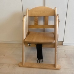 ベビーチェア　椅子　赤ちゃん　木製　離乳食　ローチェア　チェア　ベビー　イス　茶色　ブラウン　テーブルの画像