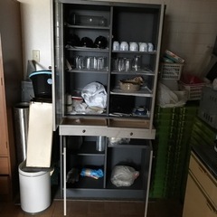 食器棚 30日午前中引き取り限定の画像