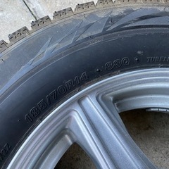 冬タイヤ　スタッドレス　ホイール付き　４本セットの画像