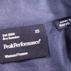 PeakPerformance ジャケット windsalated Women/Femme XS ブラック/ピンク ピークパフォーマンス 札幌市東区 新道東店の画像