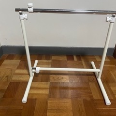 ミニ ハンガーラック  幅・高さ調節OKの画像