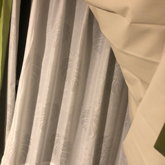 2セット付き！カーテン、レースカーテン付き。綺麗です！の画像
