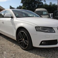 H21　アウディ　A4アバント　2.0TFSI　クワトロ　4WD　白