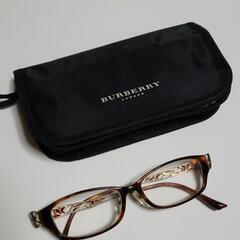 BURBERRYメガネケース