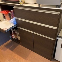 【期間限定出品】美品　食器棚の画像