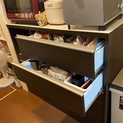 【期間限定出品】美品　食器棚の画像