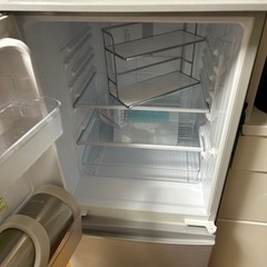 冷蔵庫2ドアの画像