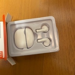 【新品未使用】ワイヤレスイヤホン Bluetooth ブルートゥース イヤホン Hi-Fi音質 HDマイク付き 25時間音楽再生 小型 タッチセンサー 左右分離型 自動ペアリング 落ちない 痛くない Type-C充電ケースの画像