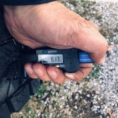 冬タイヤ 235/85R16 ハイラックス185用アルミ4本組 GEORANDERタイヤ付きの画像