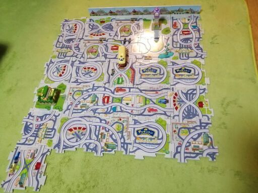パズルタウン　チャギントン　電車　アクションチャガー　おもちゃ