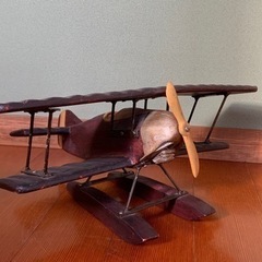 飛行機　置物の画像