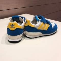 【 adidas 】✨👟✨ キッズスニーカー，『 超！カッコいい❗️』ベビーシューズ， 靴，スニーカー《アディダス》の画像
