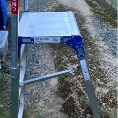 アルインコ　ALINCO 折りたたみ作業台　脚立　ハシゴ　CSF-120Tの画像