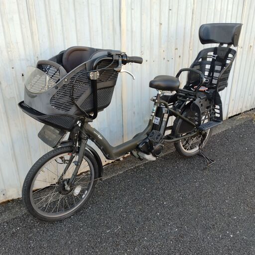 R4167【年末限定☆大阪府内配達料金1000円】電動アシスト自転車 2013年ヤマハ PAS KISS Mini バッテリー 充電器 鍵１本付き ３人乗り電動自転車