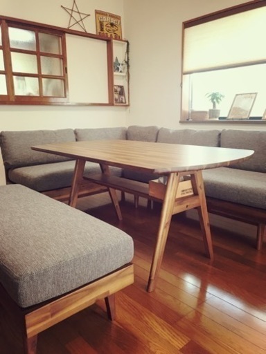 unico ダイニングテーブル