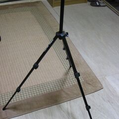 カメラ用三脚　中古ですの画像