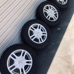 冬タイヤ 185/65R14 便利なマルチホイール付きバリ山スタッドレス4本組の画像