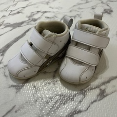 アシックスファーストシューズ