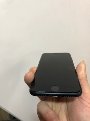 iPhone se3 中古