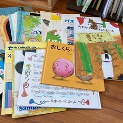 絵本　まとめて　新品もありますの画像