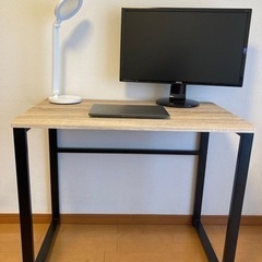 パソコンテーブル