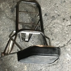 ヴェクスター125　150 背もたれの画像