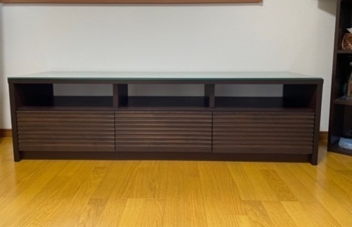 テレビ台　幅160cm 収納あり