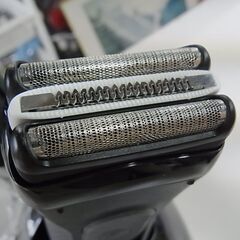 洗浄器付き！　BRAUN　ブラウン　メンズシェーバー　Series3　シリーズ3　3050cc　　電動　電気シェーバー　3枚刃　ひげそりの画像