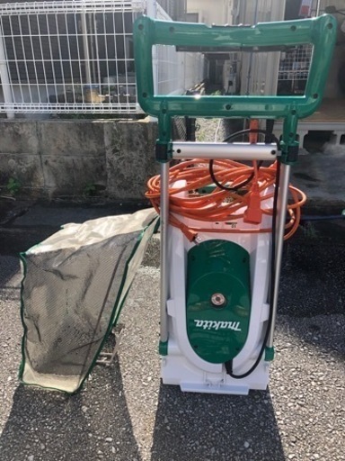 マキタ　芝刈り機