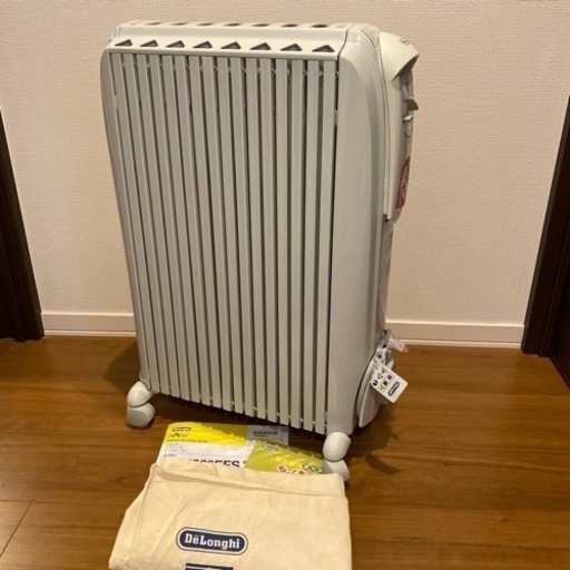 【お譲りする方決まりました！たくさんお問い合わせいただきありがとうございました！】デロンギ　オイルヒーター