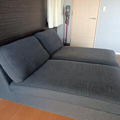 【12/1 12/2 明るいうちに引き取り可能な方教えてください】IKEAソファ　無料の画像
