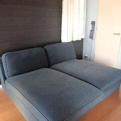 【12/1 12/2 明るいうちに引き取り可能な方教えてください】IKEAソファ　無料の画像