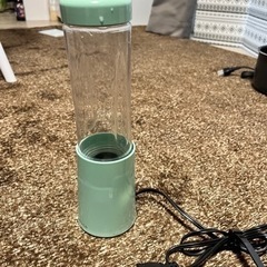 ジューサー　＆　タッパ　(保存容器)