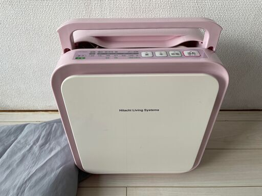 最終値下げ！HITACHI　布団乾燥機　HKF-SD20　洋服も乾燥できます。