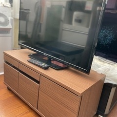 送料・設置込み　液晶テレビ&TVボード　32型　SHARP 2018年