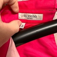 Valentino シャツの画像