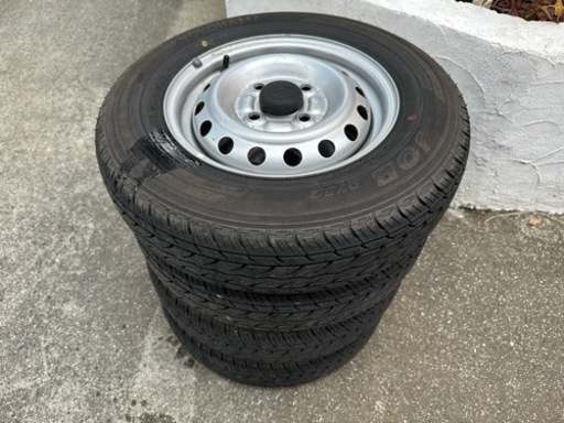 タイヤ　軽トラ用