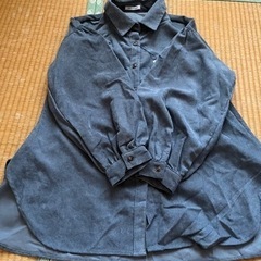 バックリボンブラウス　新品　Fサイズ