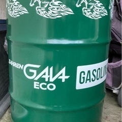 200Lのドラム缶です。  