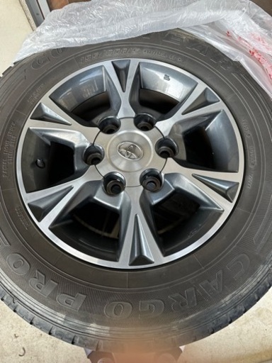 ハイエースオプションホイール