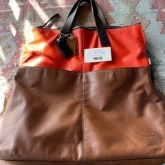 coachメンズバック　バイカラー