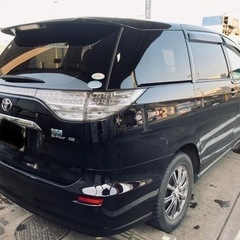 トヨタ　イスティマ　ハイブリッドの画像