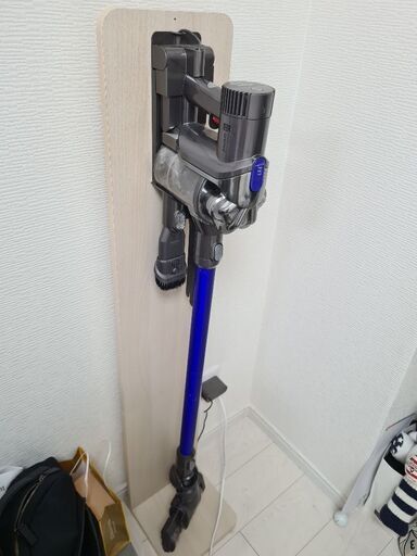 ダイソン掃除機(スタンド付)
