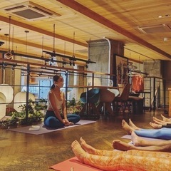  2022年12月4日(日) カフェヨガ吉祥寺/ 10:15-11:15 ¥1,100 無料マット貸出 の画像