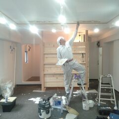 事務処理、店舗、内装工事の現場管理、月給25万＋α【住居も斡旋】の画像