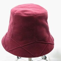 ■赤紫色帽子の画像