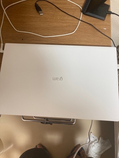 LG製15型ノートパソコンgram中古およびデジカメ中古付き(本日限定)